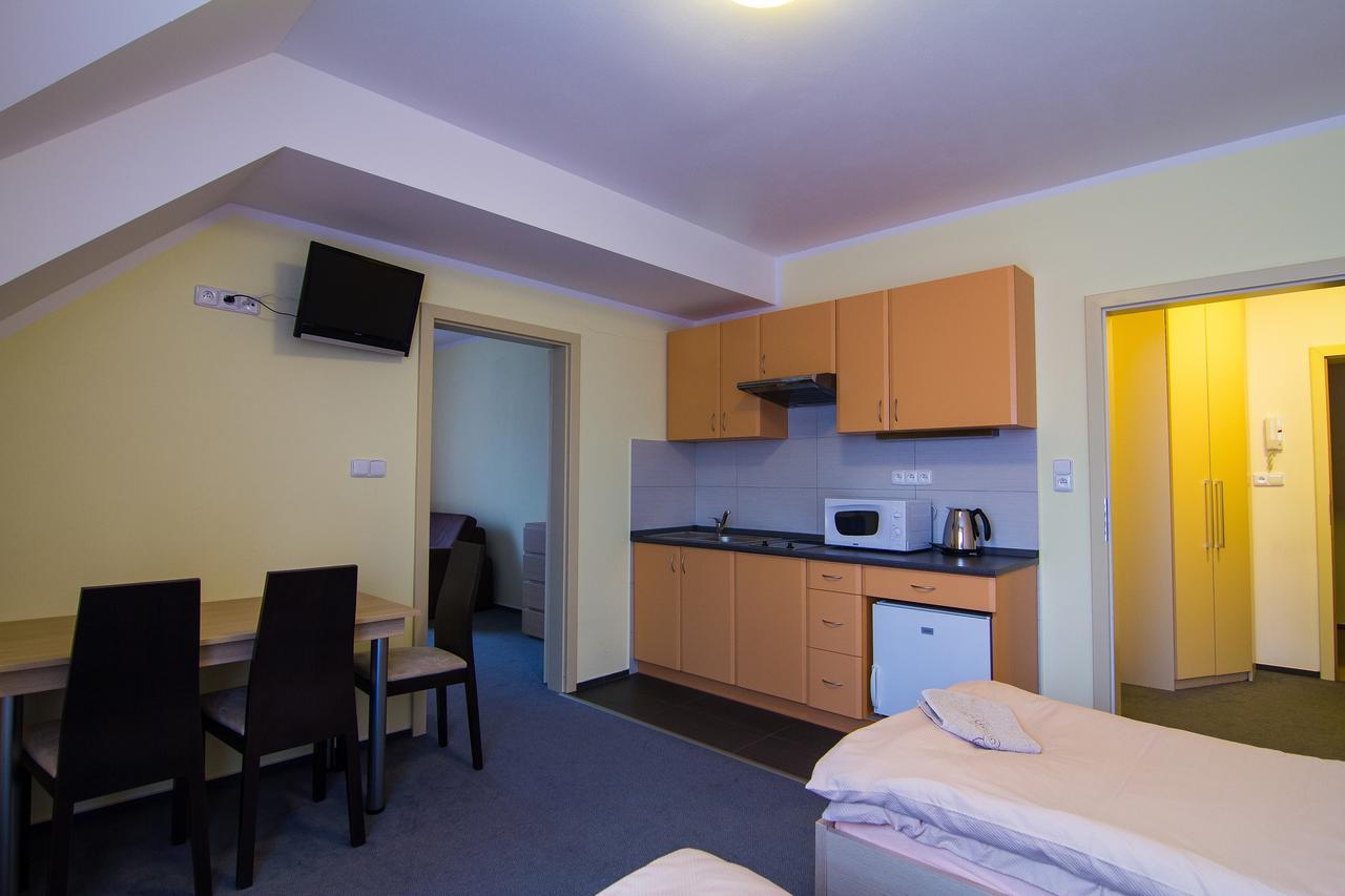 Apartmány Sport with Garage Rokytnice nad Jizerou Exterior foto