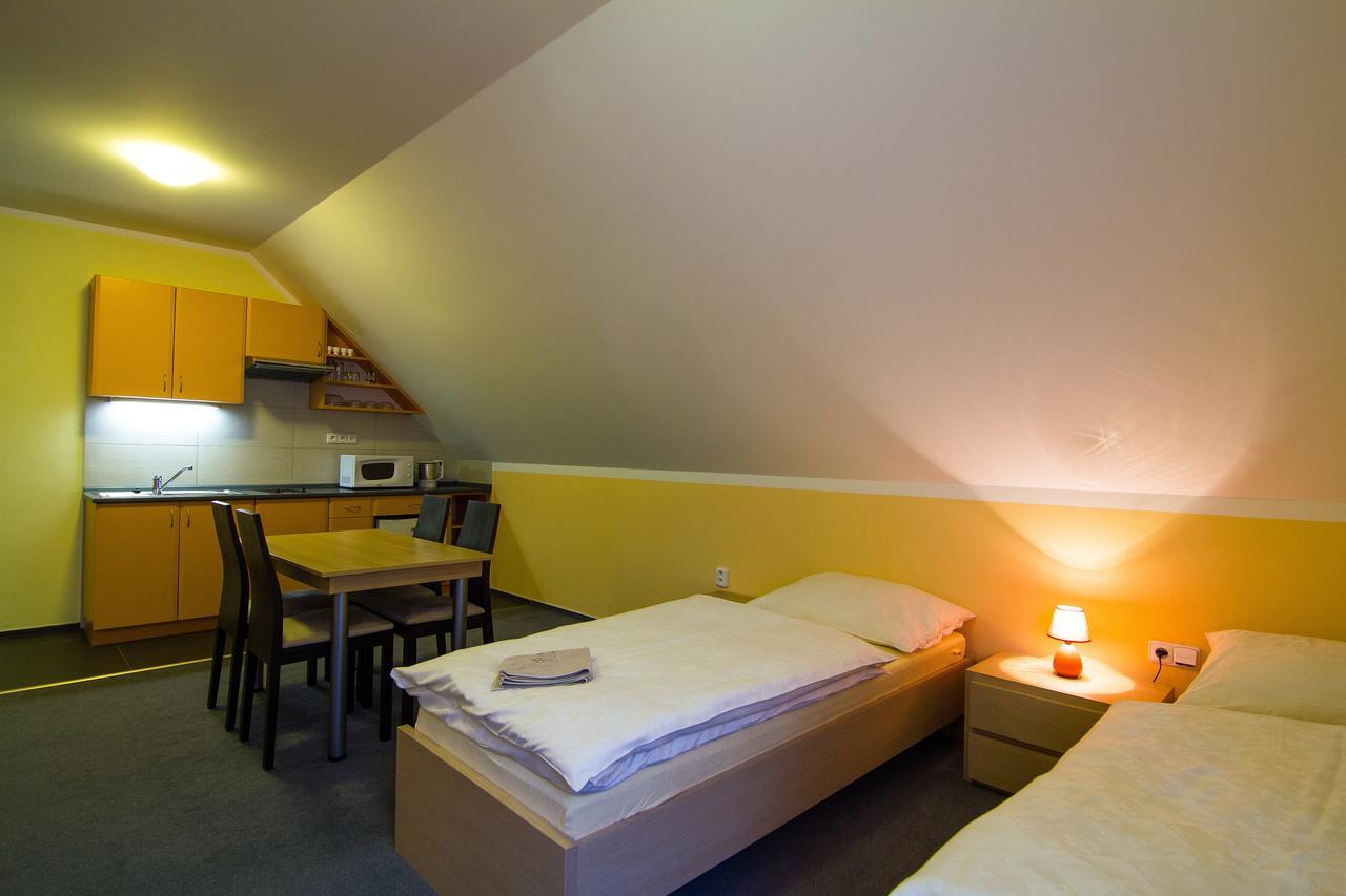 Apartmány Sport with Garage Rokytnice nad Jizerou Exterior foto