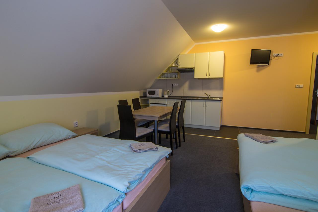 Apartmány Sport with Garage Rokytnice nad Jizerou Exterior foto
